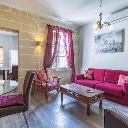 Charming Duplex Apartment In The Centre Of Sliema Exterior foto